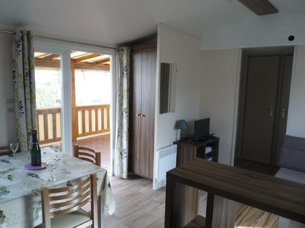 Gastes Mobile Home Ht De Gamme Climatise Dans Le Camping **** De La Reserve מראה חיצוני תמונה